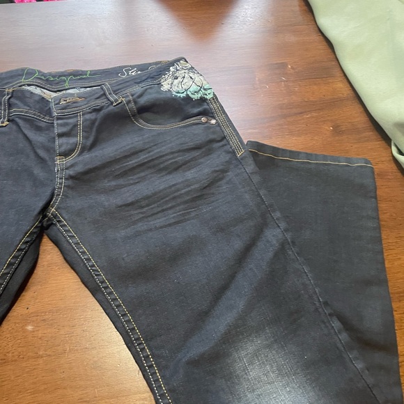 Desigual Embroidered Jeans with Vintage Wash - Picture 7 of 10